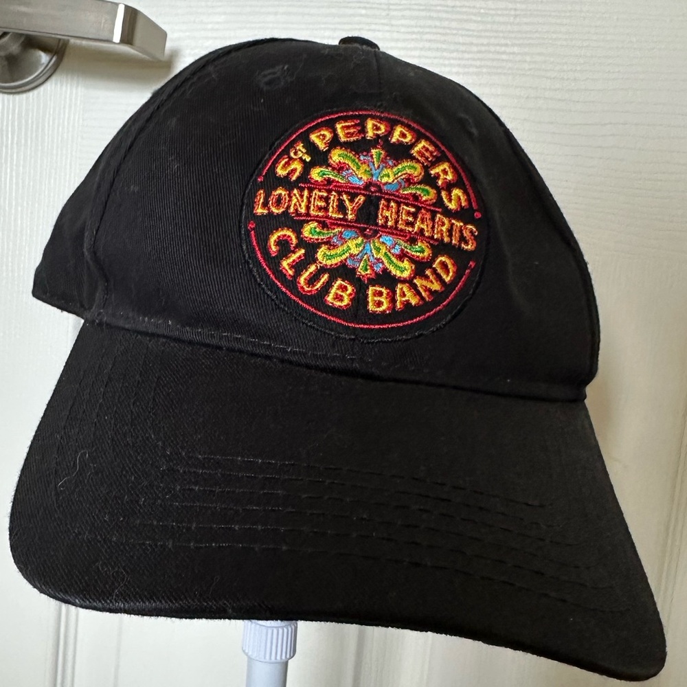 NWOT The Beatles Sgt Pepper’s Lonely Hearts Club Band Baseball Cap Hat Beatles